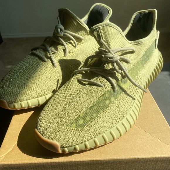 Adidas Yeezy Boost 350 V2 Sulfur Size 15 New